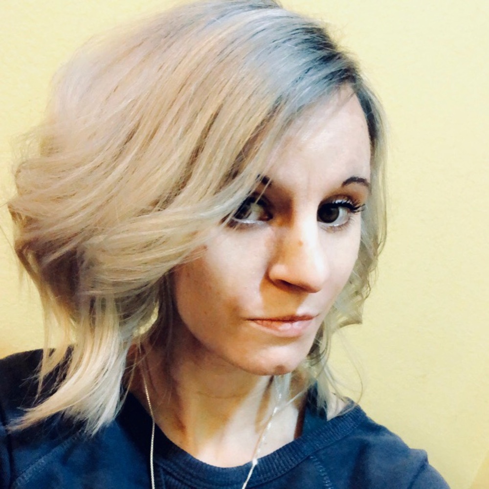 Meet your Posher, Victoria